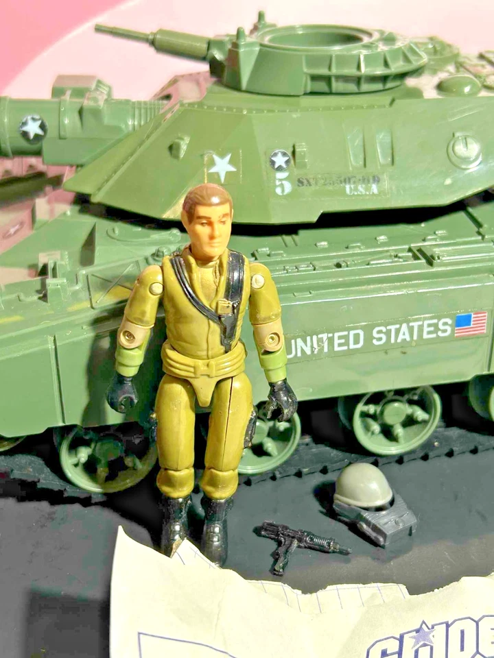 Gi Joe 1982 MOBAT Tank Complete & Works with Steeler Figure Awesome - Image 2 of 4