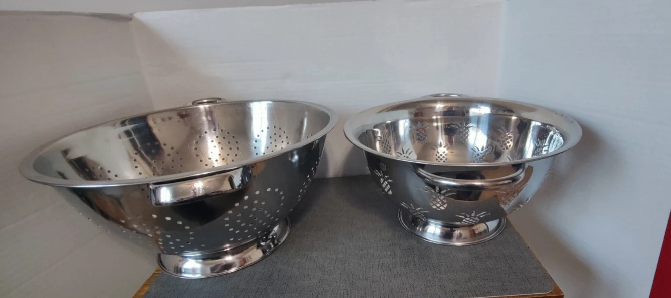 2 Colanders Chefmate Stainless Steel Strainer Pineapples 0ne Unmarked 13" wide