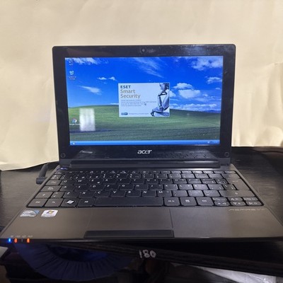 Acer Aspine One, Model PAV70, Windows XP Profesional, Color Black