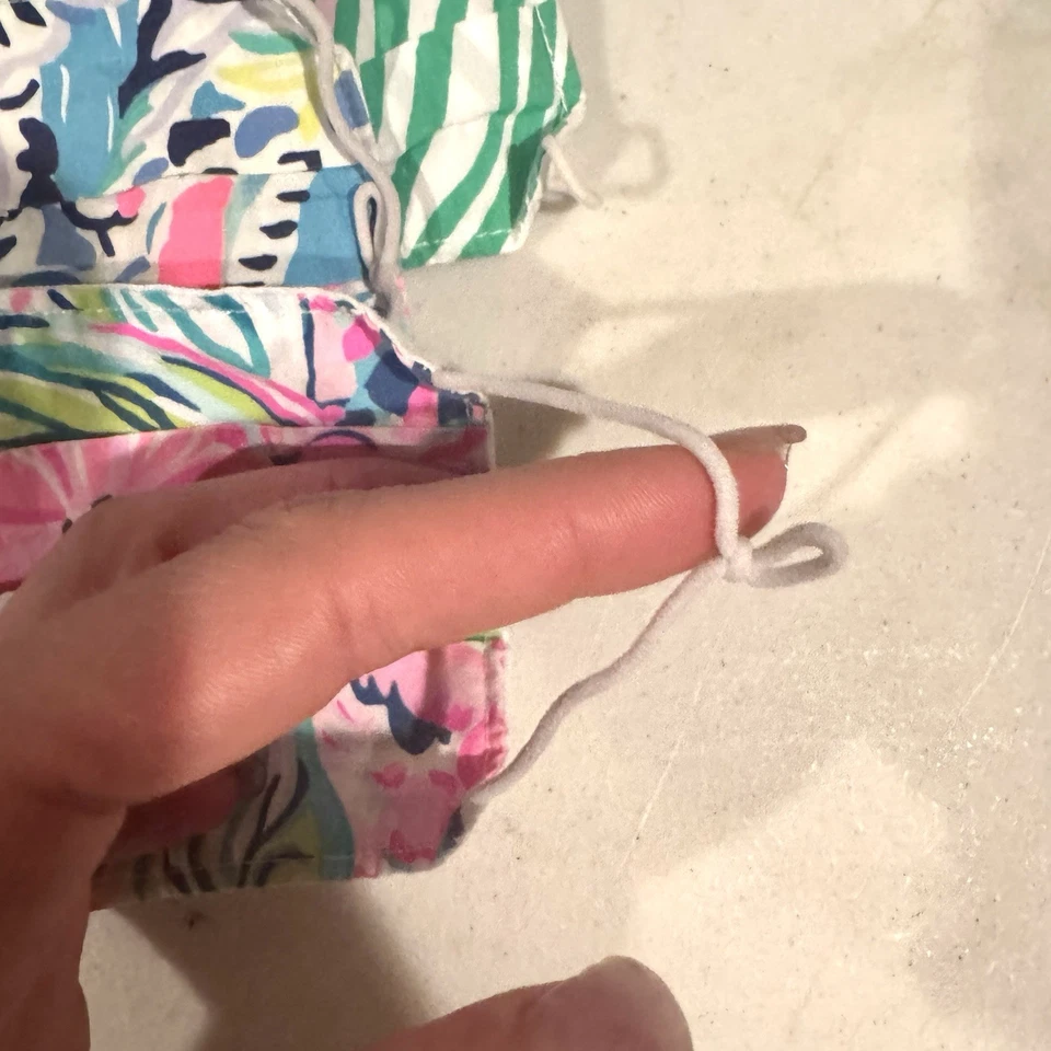 Lilly Pulitzer Face Masks - set of four - multi color patterns - one size  - Image 3 of 4