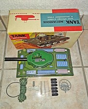 NEW WIND UP TIN TANK TOY SPACE TOY NO ROBOT,NOMURA,YONEZAWA,JAPAN,BANDAI,VIDE0. 