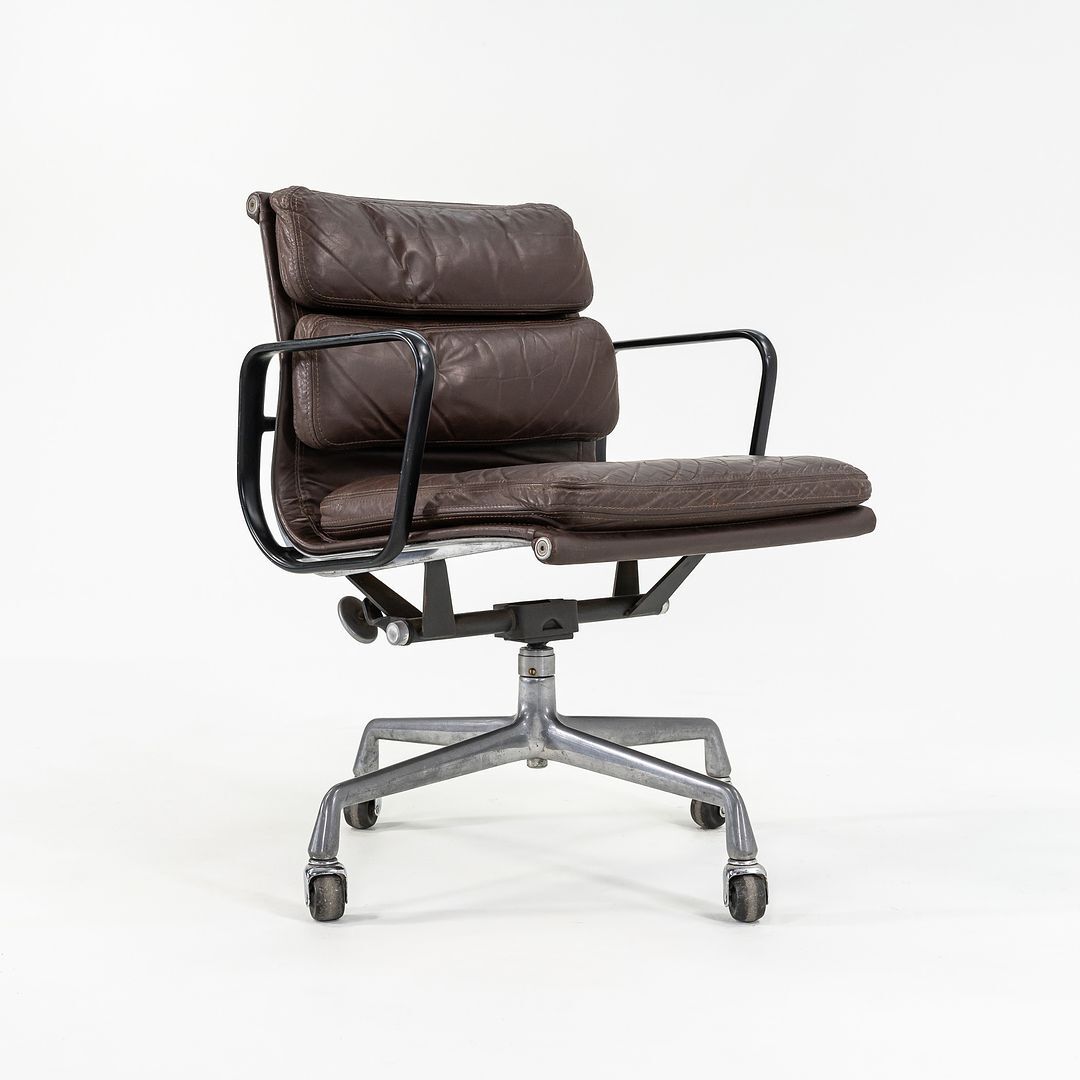 1981 Eames for Herman Miller Soft Pad Management Desk Chair with 