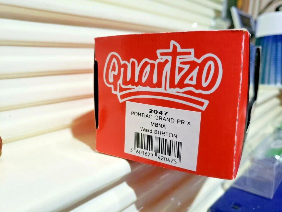 Quartzo 2047 #22 WARD BURTON MBNA 庞蒂亚克大奖赛全新完好 C9 Nu 完好带盒 — 第 3/4 张图片