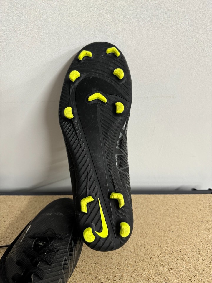 Nike Mercurial Football Boots Size 7.5 Black Moulded Studs Excellent Condition eBay