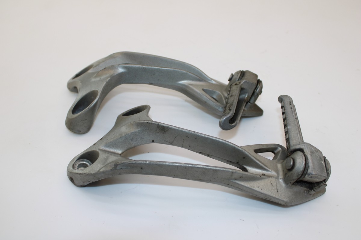 ttttページ 06-07 ZX10R REAR BACK PASSENGER FOOT PEG PEGS LEFT RIGHT