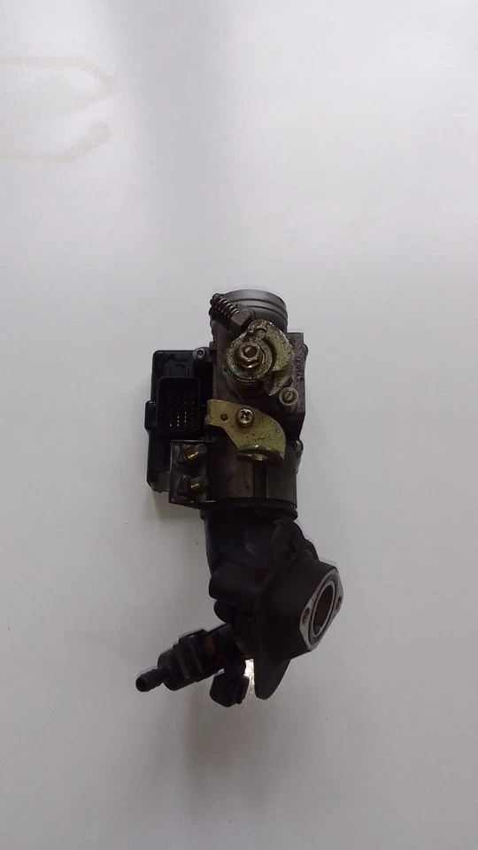 3920A-ALD9-E10 CORPO FARFALLATO KYMCO AGILITY 150 i R16 + 2015 AL 2020 - Immagine 2 di 4