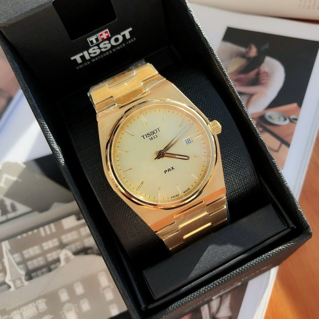 TISSOT PRX 40mm / ゴールド Hands-On: Tissot PRX 40mm and 35mm Gold Tone | aBlogtoWatch