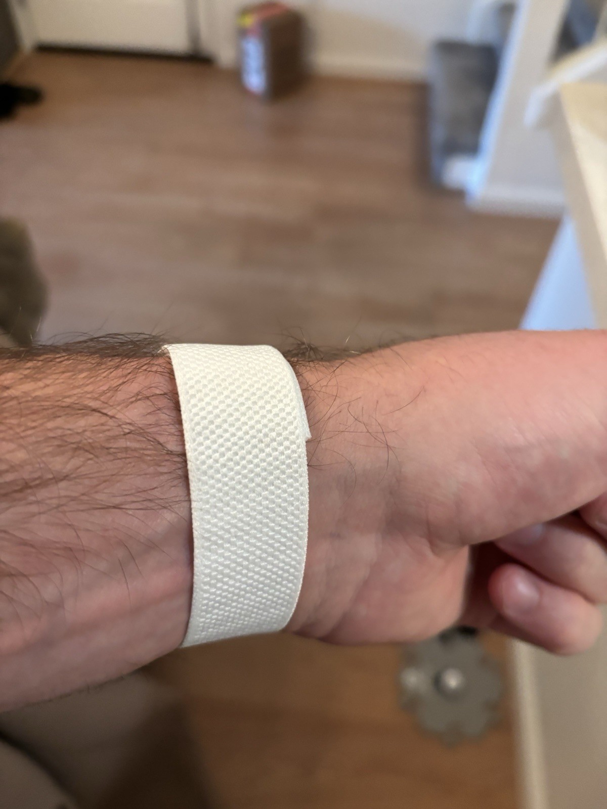 Whoop 5.0/MG Replacement Band - White Band - Gold Clasp