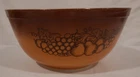 VINTAGE PYREX OLD ORCHARD 403 - 2.5 QUART BROWN NESTING BOWL, MIXING BOWL