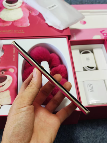 "Strawberry Bear" Xiaomi Civi 3 Disney 100th Anniversary Limited Edition Google - Picture 2 of 12
