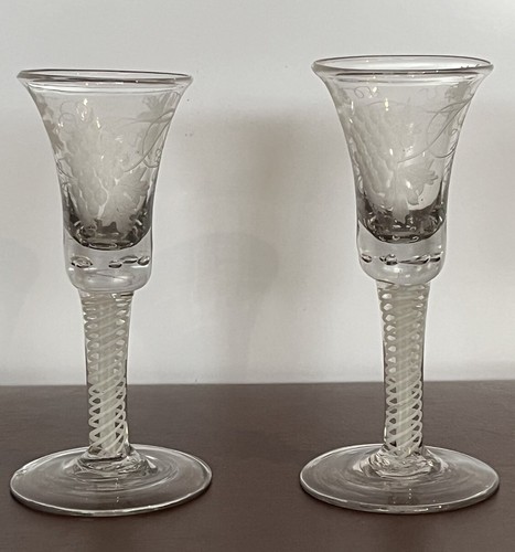 Georgian Wine Glasses With Collectors Books - Picture 7 of 23
