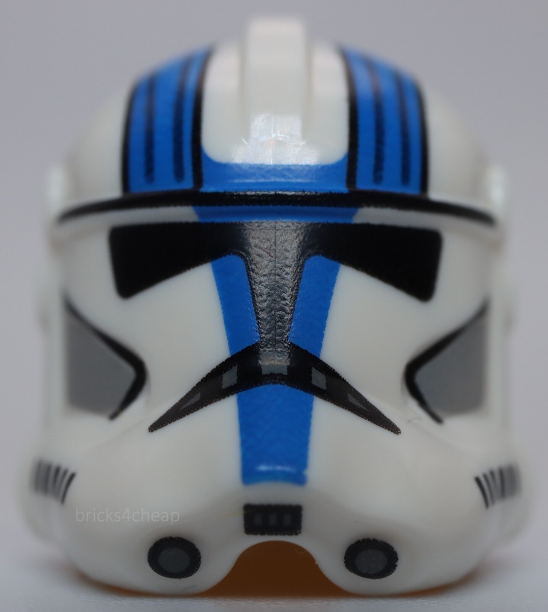 Lego Star Wars Clone Trooper Phase 2 Holes Black Visor and Blue
