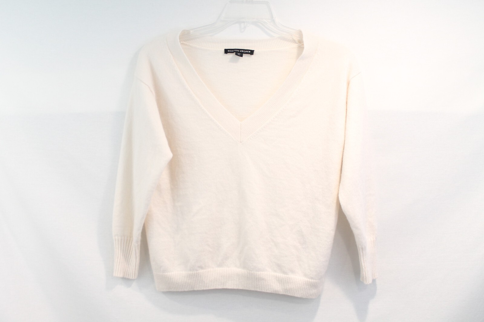 Boston Proper Sweater Luxury Cashmere Womens size S Ivory V-Neck