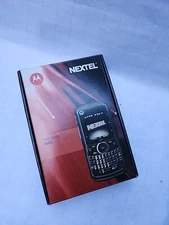 Motorola Clutch i465 - Black and Silver ( Nextel ) iDEN PTT Cellular Phone