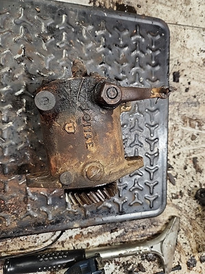 JI Case RC R Farm Tractor GOVERNOR Waukesha  B6114E Untested 