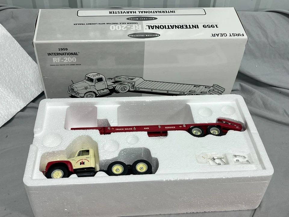 International IH TRUCK SALES 1:34 RF-200 Tandem w LOWBOY Trailer First Gear NIB - Image 2 of 4