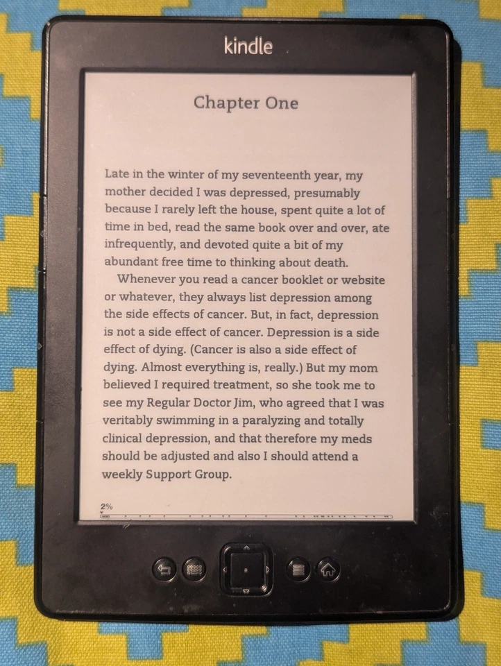 Amazon Kindle 5th Generation - D01100 eBook Reader - Wi-Fi 6" Display Black - Image 4 of 4