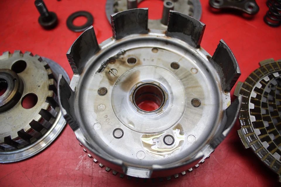 1994 HONDA CR80R COMPLETE CLUTCH W PLATES BASKET HUB 22100-GC4-600 - Image 2 of 4