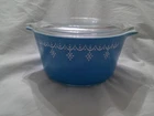 Vtg PYREX  Snowflake Garland 1 Qt Round Casserole Dish w Lid #473 EXCELLENT !