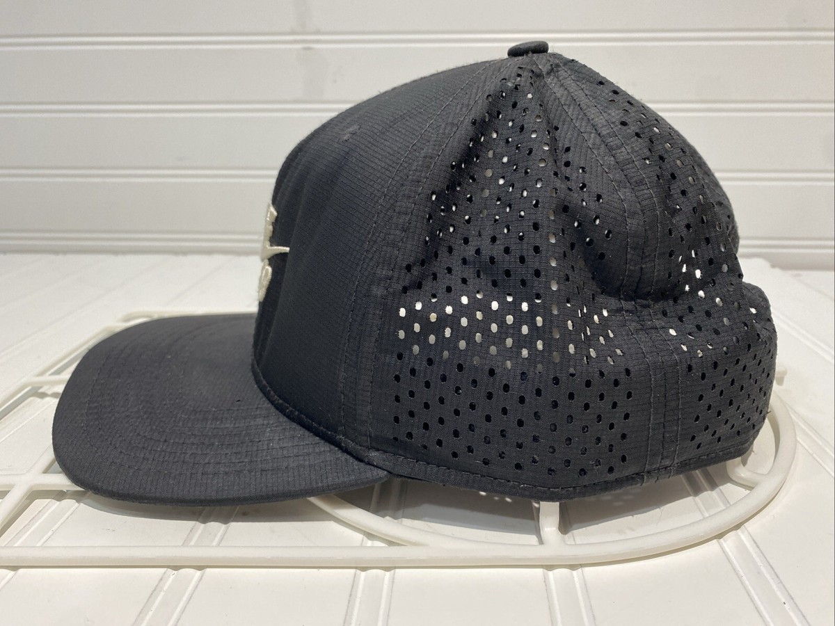 Nike SB Pro Dri-Fit Perforated Aerobill Black Snapback Cap Hat Skateboarding View 4