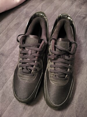Nike Air Max 90 Flyease Black Triple.                          Größe EUR: 45,5