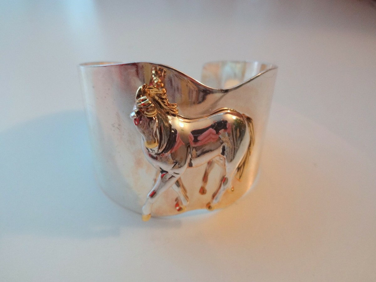 Fashion Signed BEST Silver Plated Metal 3D Horse Massive Cuff