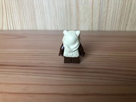 Lego Star Wars sw0067 Ewok Figure Tan Hood (Paploo) from 7139 Ewok Attack