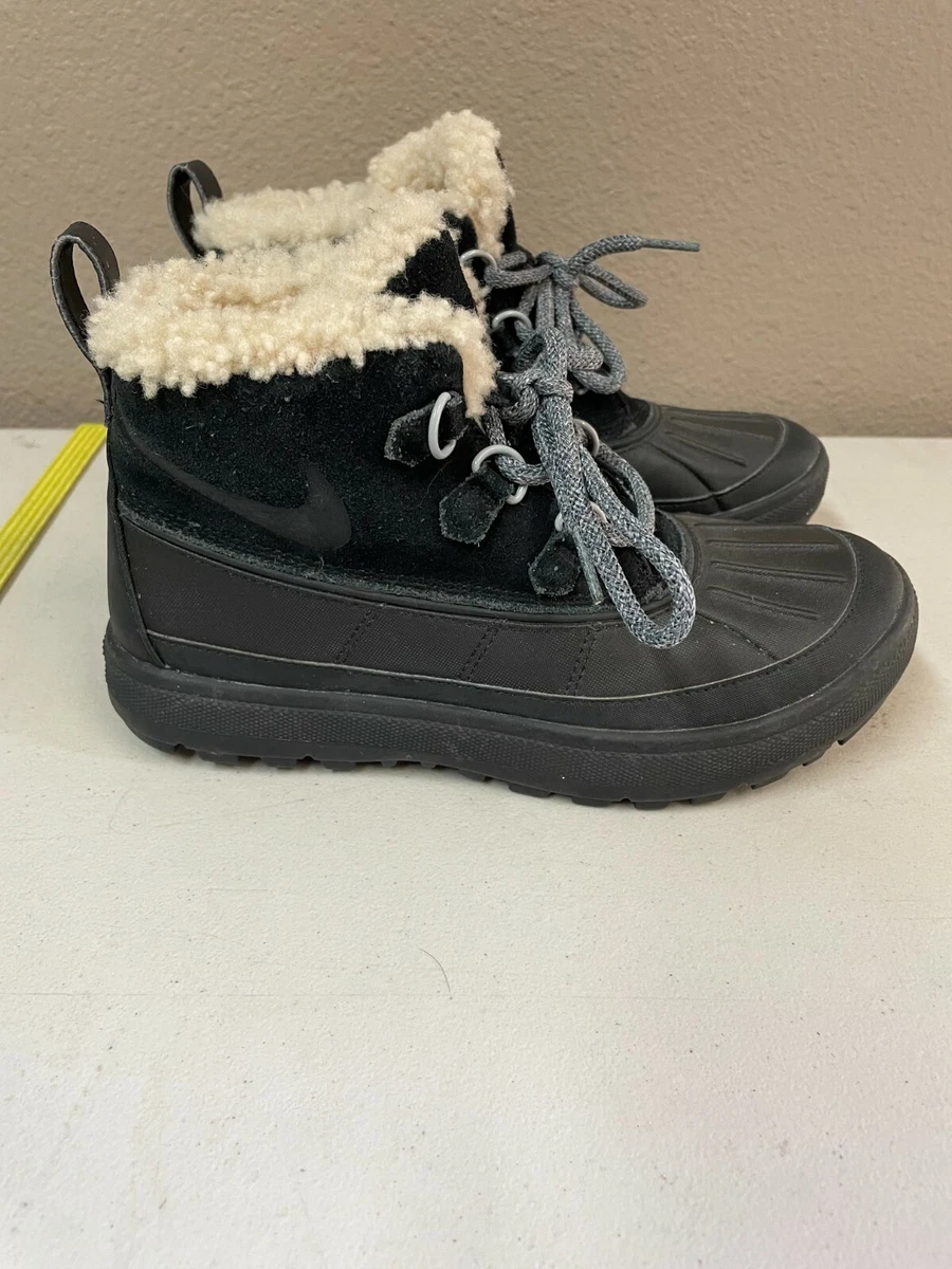 Nike woodside sales chukka 2 boots
