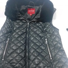 GUESS Women's Quilted Sleeveless Faux Fur Collar Vest Chic Camel R2YL03WCZ10