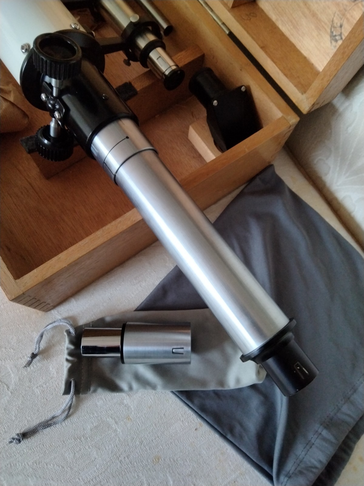 Unitron Model 128 Equatorial Refractor - Wooden Cabinets - 1.25" Unitron Adapter