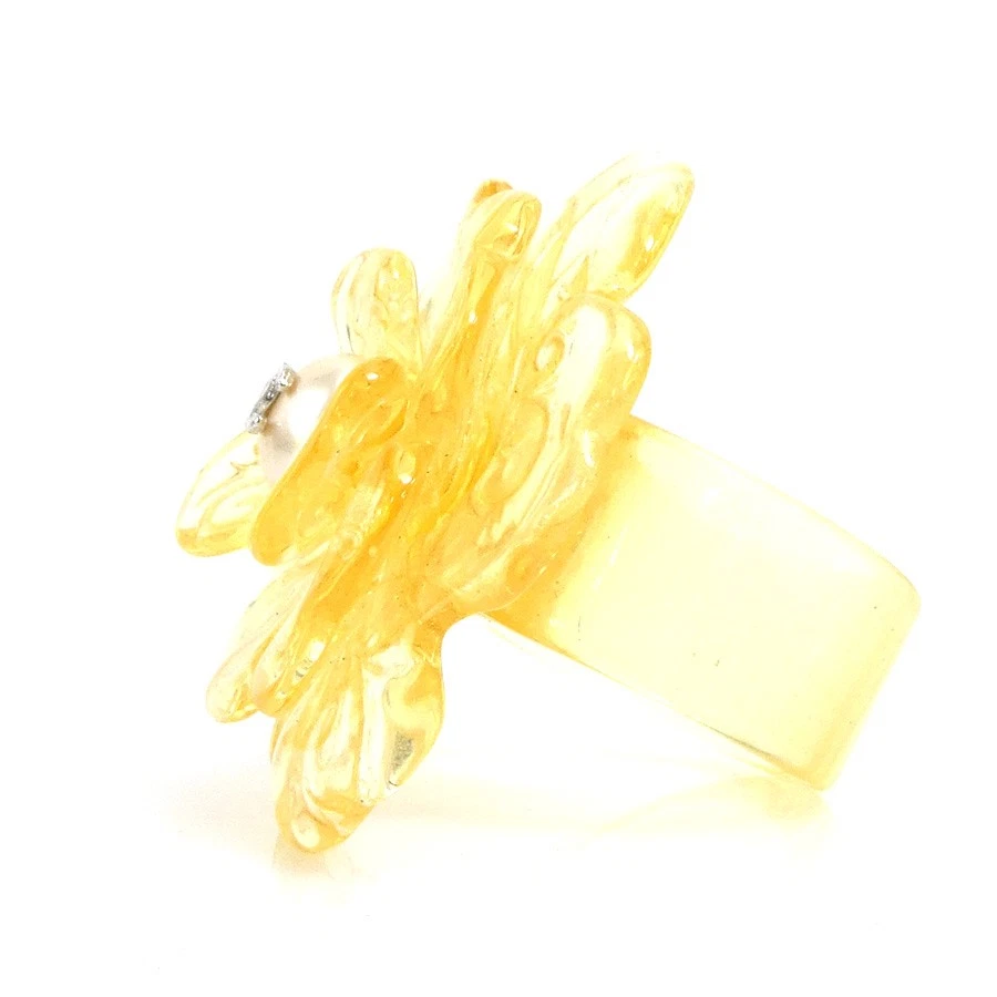 Auth CHANEL Camellia Flower Ring Clear Resin/Faux Pearl - h30248f - Image 4 of 4