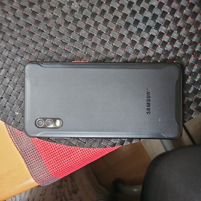 Samsung Galaxy XCover Pro Schwarz 64GB Android 6,3'' USB-C wasserdicht Dualcam