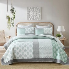 KALOOLA 100 Cotton King Quilt Set Farmhouse Patchwork Floral Sage Green