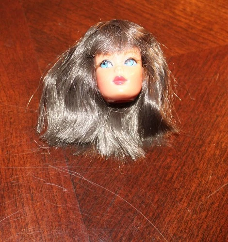 VINTAGE DRAMATIC NEW LIVING TNT DOLL HEAD ROOTED EYELASHES 1968 MATTEL