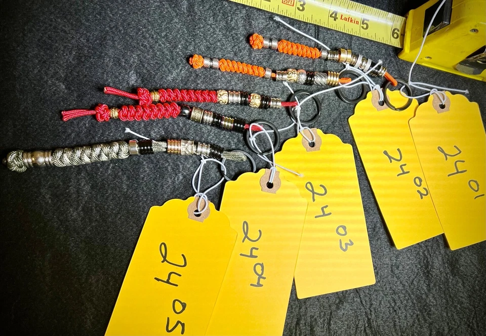 Cuchillo, llavero coche, bolsas, llaveros herramientas, cuentas de titanio. MINI LINTERNA GRATIS Foto 4 de 4