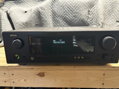 Denon AVR-687 Home AV Surround Receiver bundle with Remote Great Condition