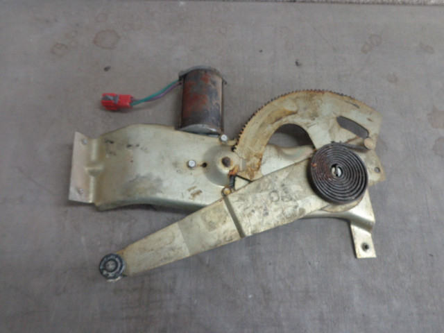 Driver Window Regulator & Motor 89 90 91 Chrysler Maserati TC