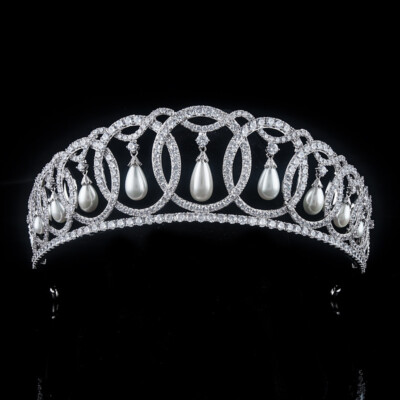 Luxury All CZ Cubic Zirconia Classical Queen Elisabeth Tiara Crown For Women