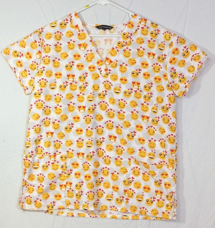 Cassandra O Scrub Top M Hearts Smiley Face White Yellow Polyester