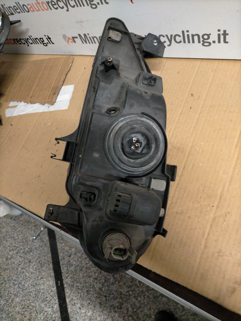 260103707R reflektor für RENAULT MEGANE 1A SERIE 1.9 dCi Ber. 1999  