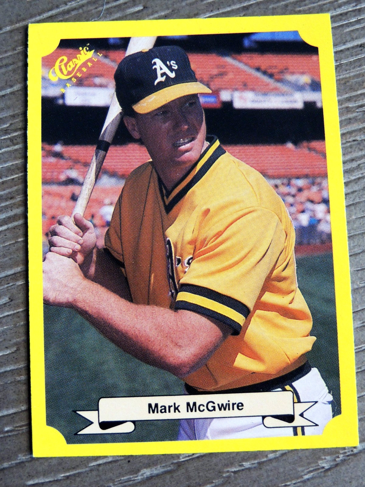 MARK McGWIRE 1987 CLASSIC YELLOW TRAVEL EDITION ROOKIE #121   ATHLETICS