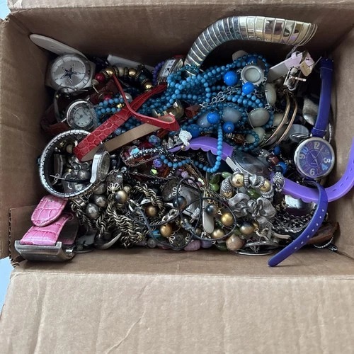 VTG Costume Jewelry 7 Pound Lot Unsearched Parts To Wearable As Is