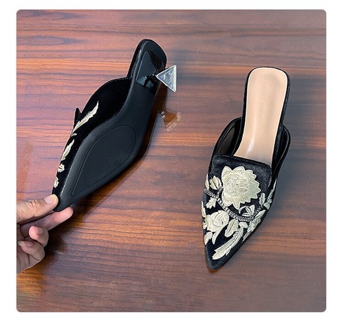 New Chinese Embroidered Women's Shoes Embroidered Fashion Pointed Toe Flat Shoes - Picture 20 of 28
