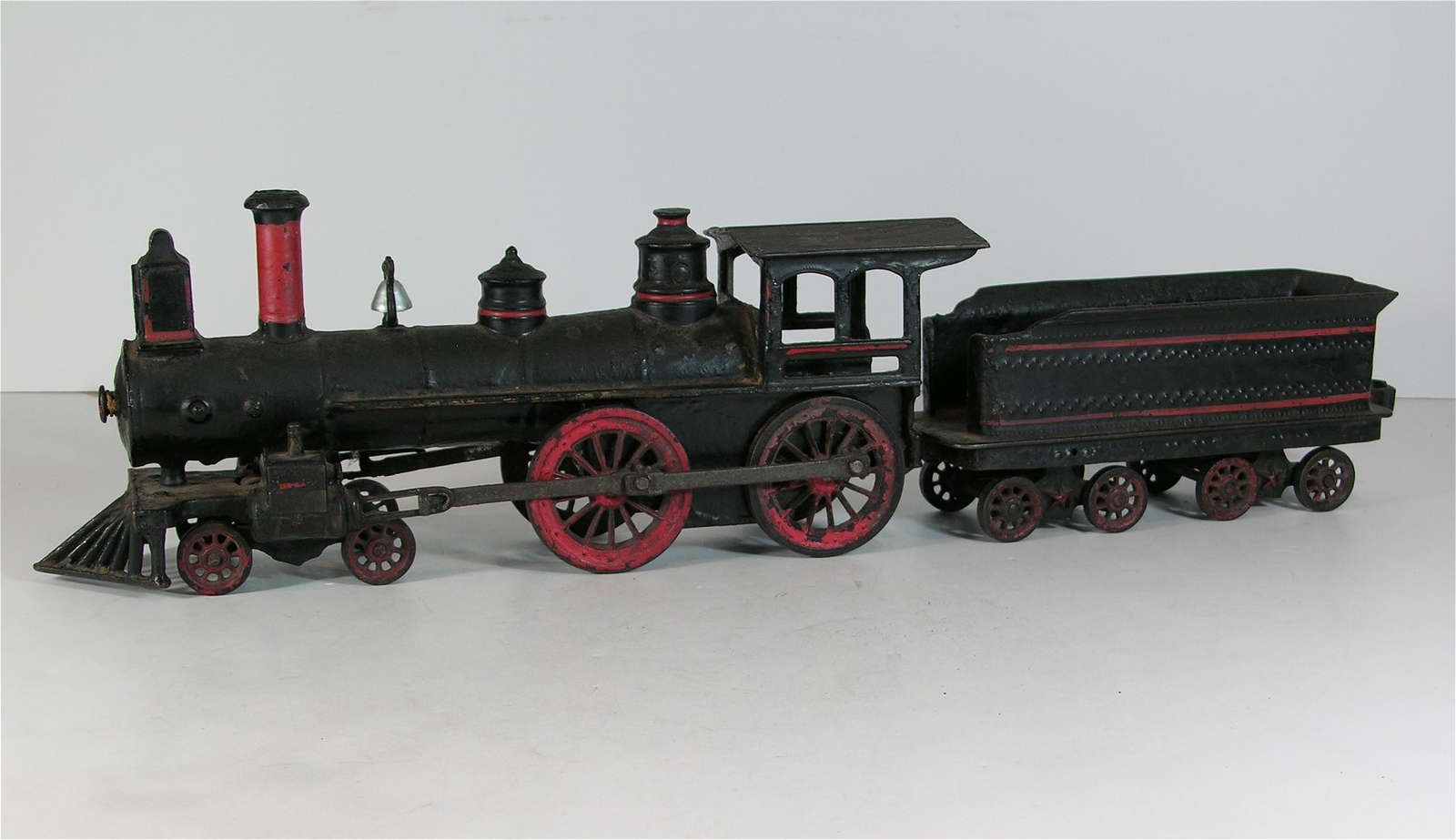 Ferrocarril de hierro fundido grande de c1890 Piso Motor De Locomotora De Tren & Tender por Wilkins Ferrocarril de hierro fundido grande de c1890 Piso Motor De Locomotora De Tren & Tender por Wilkins