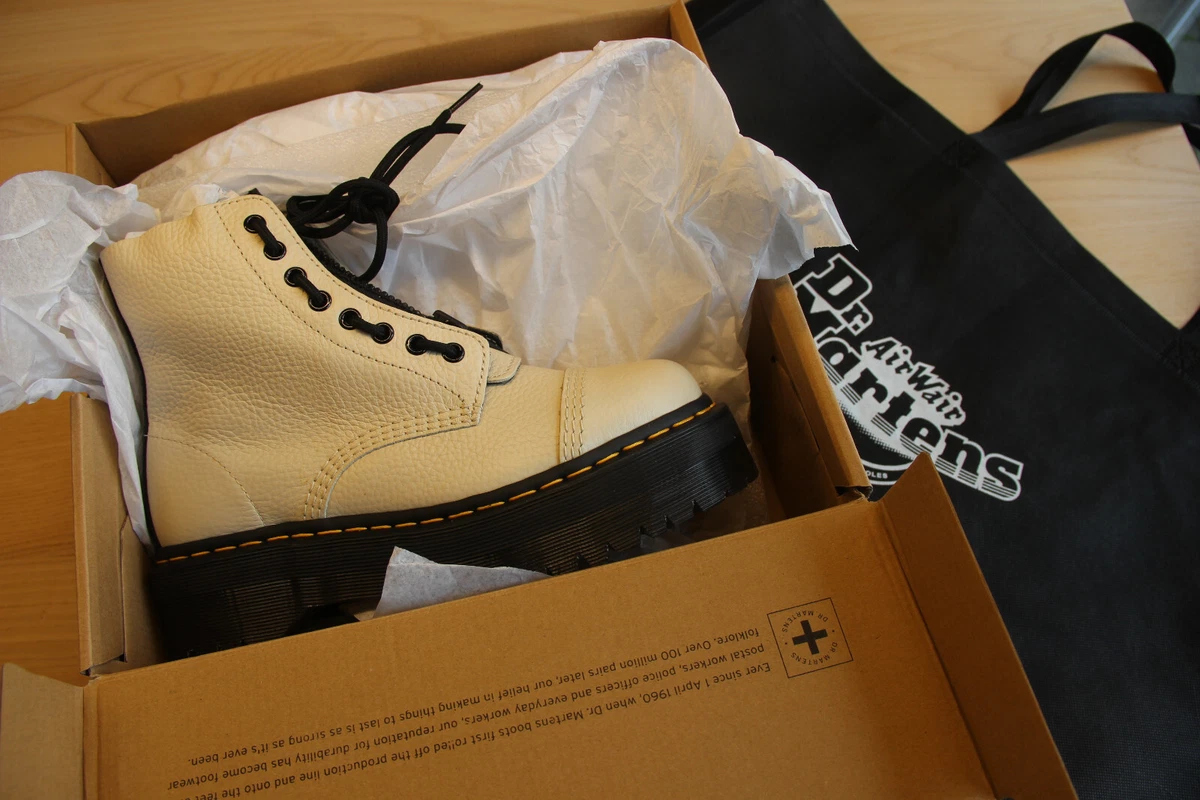 Dr martens cheap plateau 40