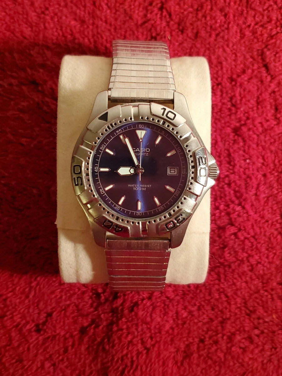 Casio quartz watch water resistant 100m sale