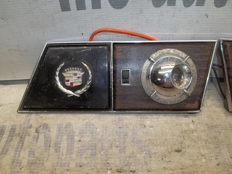 80-89 CADILLAC FLEETWOOD DEVILLE RWD CONJUNTO DE LUZ MAPA DE CORTESIA DIREITA E ESQUERDA - Imagem 2 de 4
