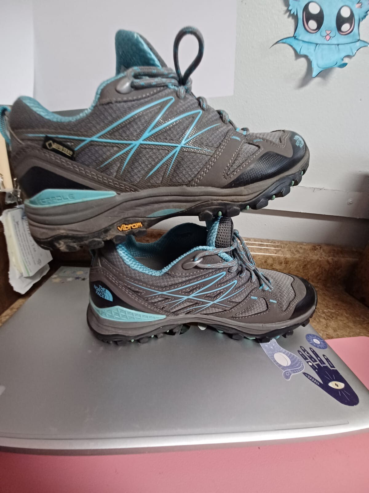 North Face Gore-Tex Womens Trail Running Shoes Vibram Sole Size 7.5