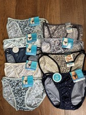 RARE NWT FREE SHIP 9 Sz. 5  Vanity Fair Illumination String Bikini Panties 18108