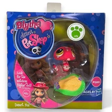 Hasbro Littlest Pet Shop #1849 Snake Blythe Pink Red Spots Stripes LPS NEW 2010